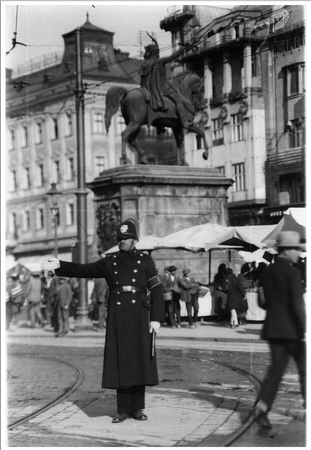 Online post cards - Zagreb policeman